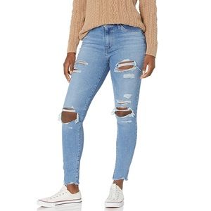 NWT Levi’s Women’s 721 High Rise Skinny Jeans